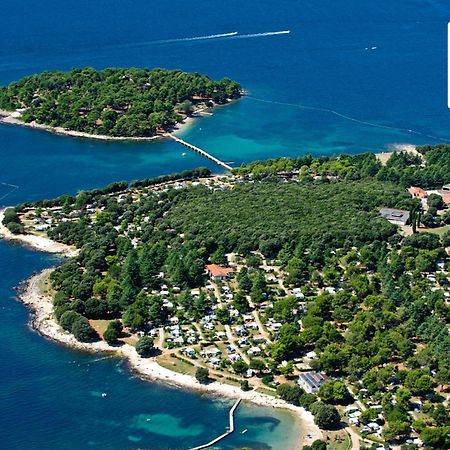 Maistra Camping Koversada Uncovered Naturist Pitches Върсар Екстериор снимка
