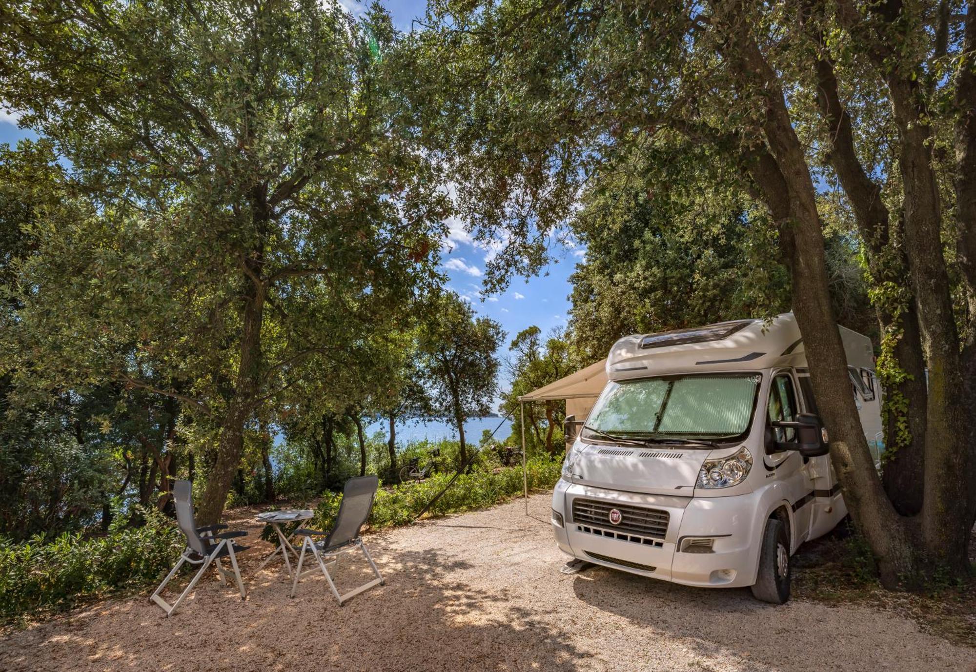 Maistra Camping Koversada Uncovered Naturist Pitches Върсар Екстериор снимка